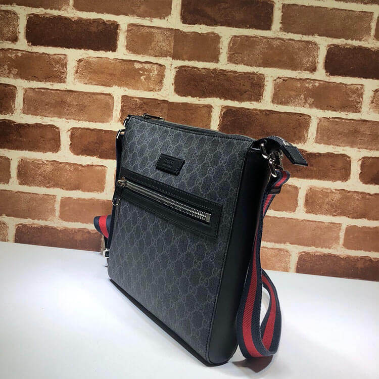 G*u*i gg black messenger