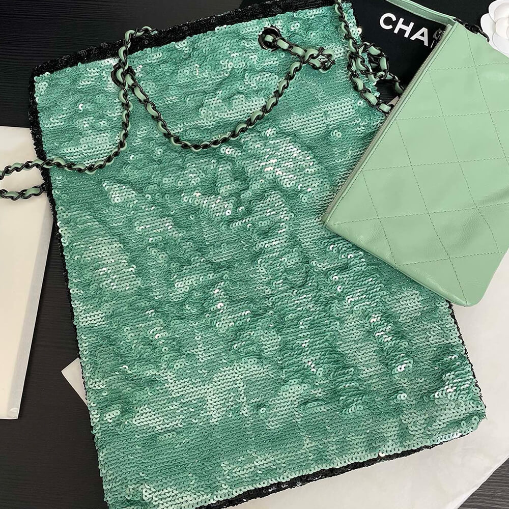 CHANEL SHOPPING BAG