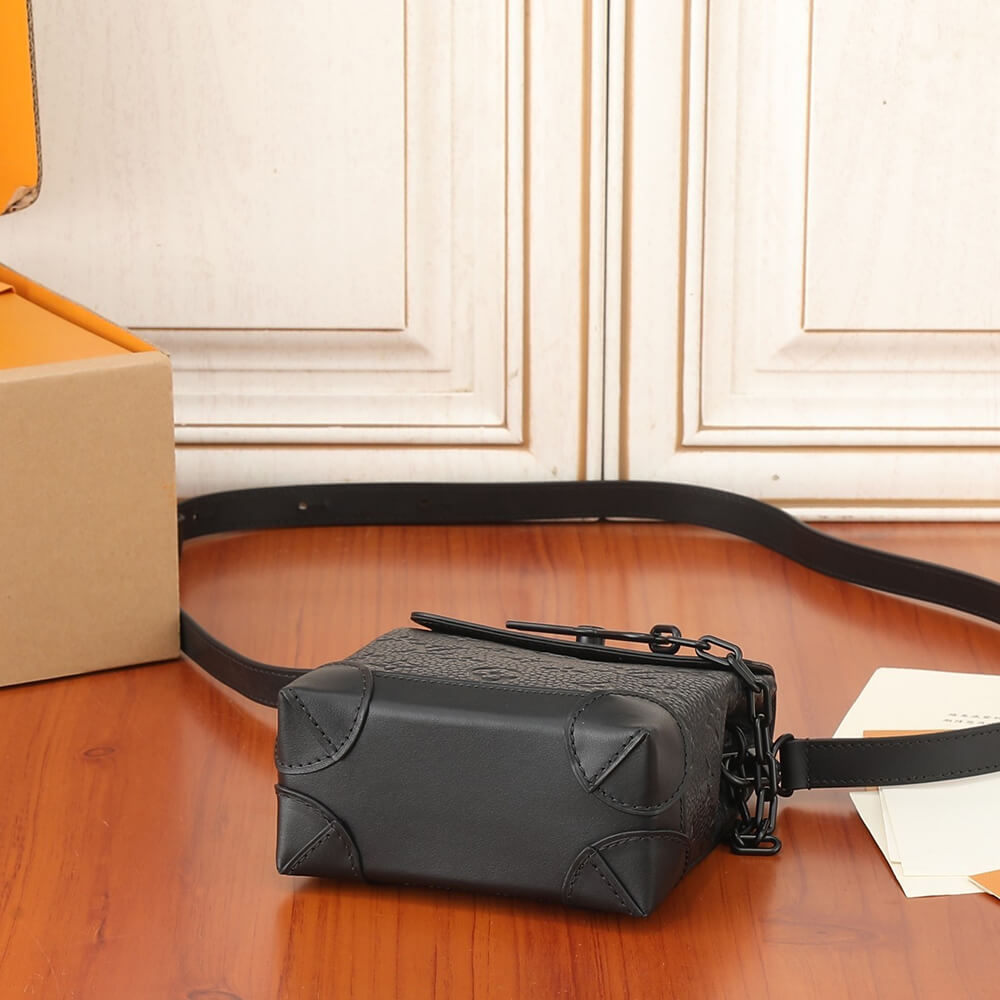 G*u*i padlock gg medium shoulder bag