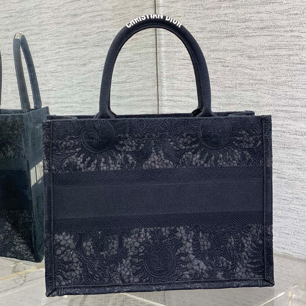 medium D10r book tote
