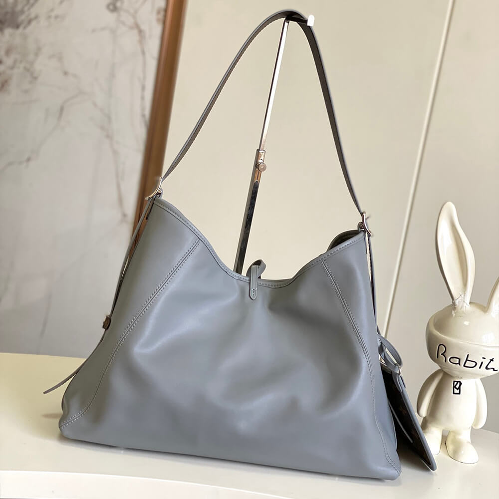 LV CarryAll MM