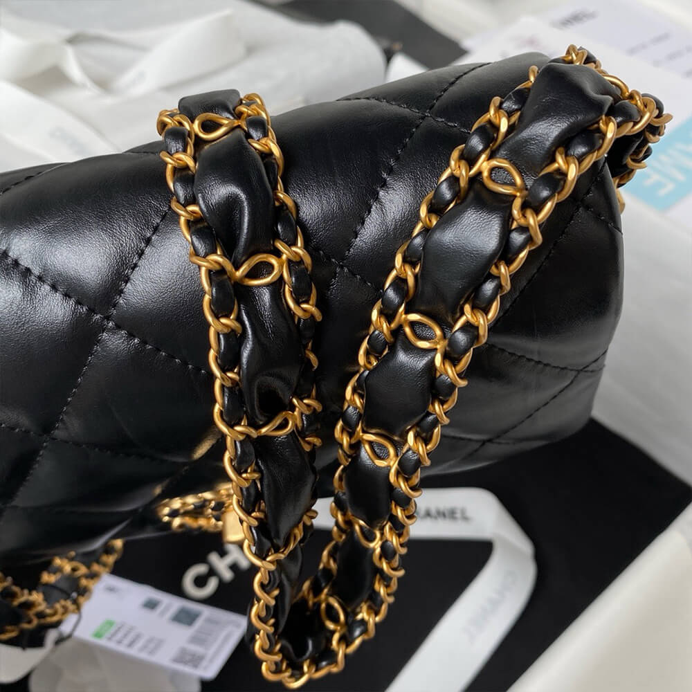 CHANEL MINI FLAP