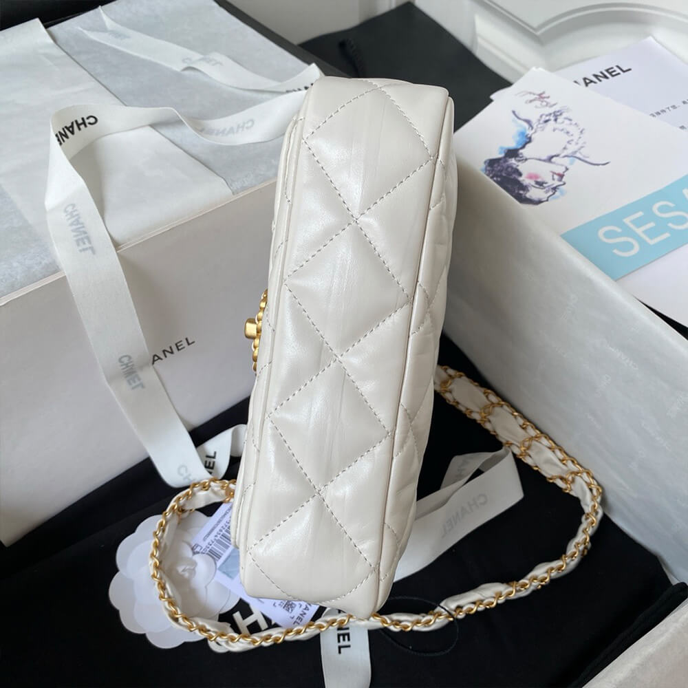 CHANEL MINI FLAP