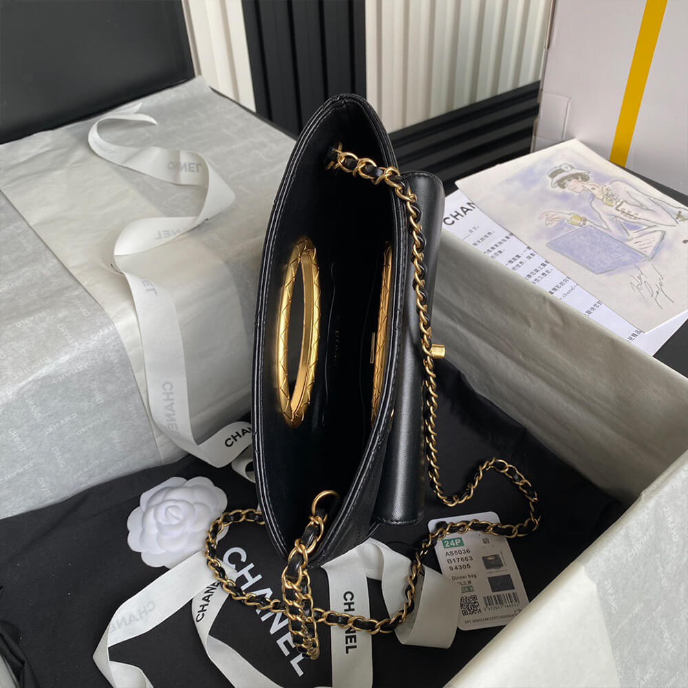 CHANEL Clutch
