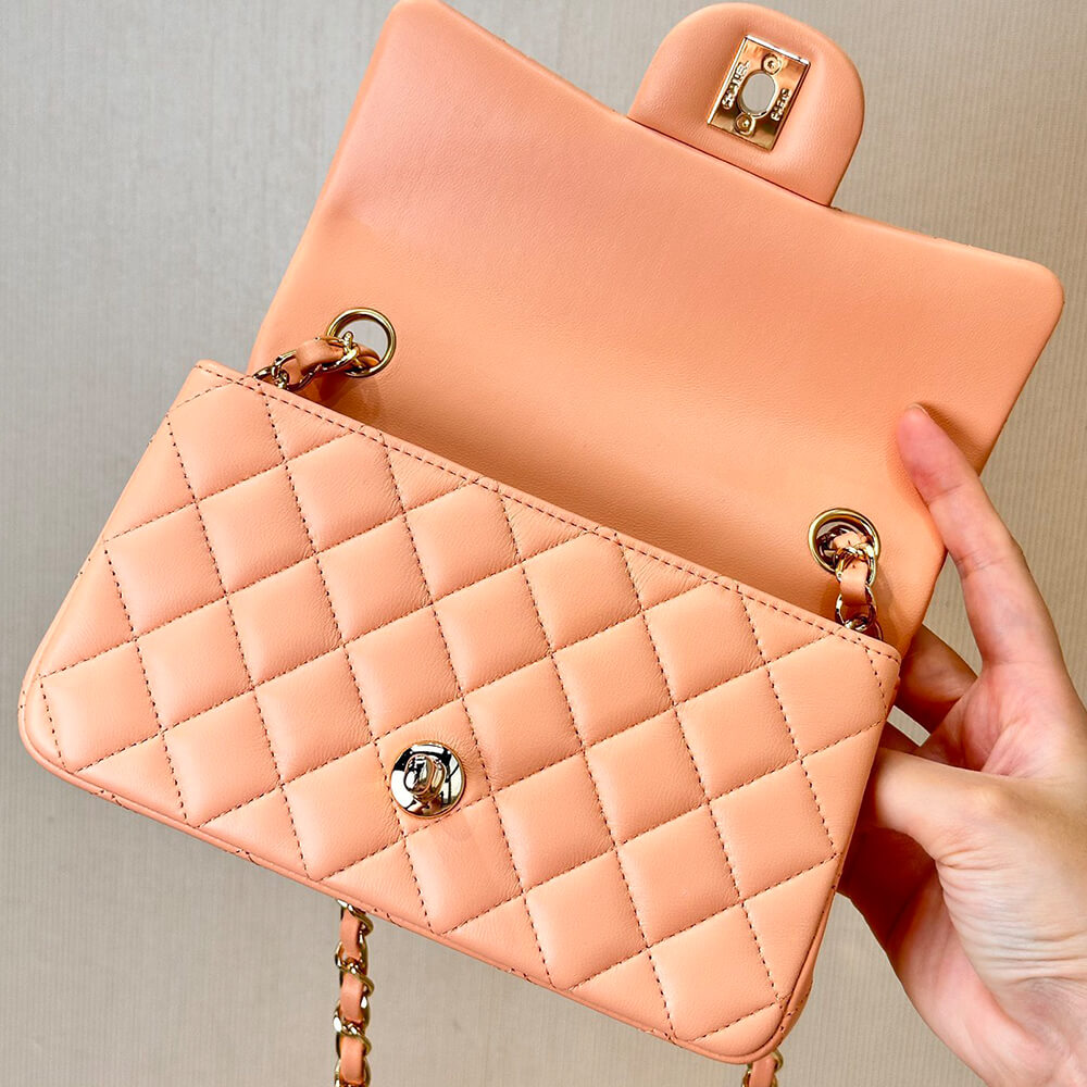 CHANEL Small Classic Handbag(HIGH-END Grade)