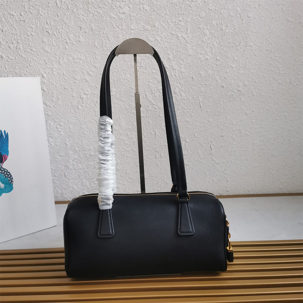 Prada Medium leather top-handle bag with padlock(high-end grade)