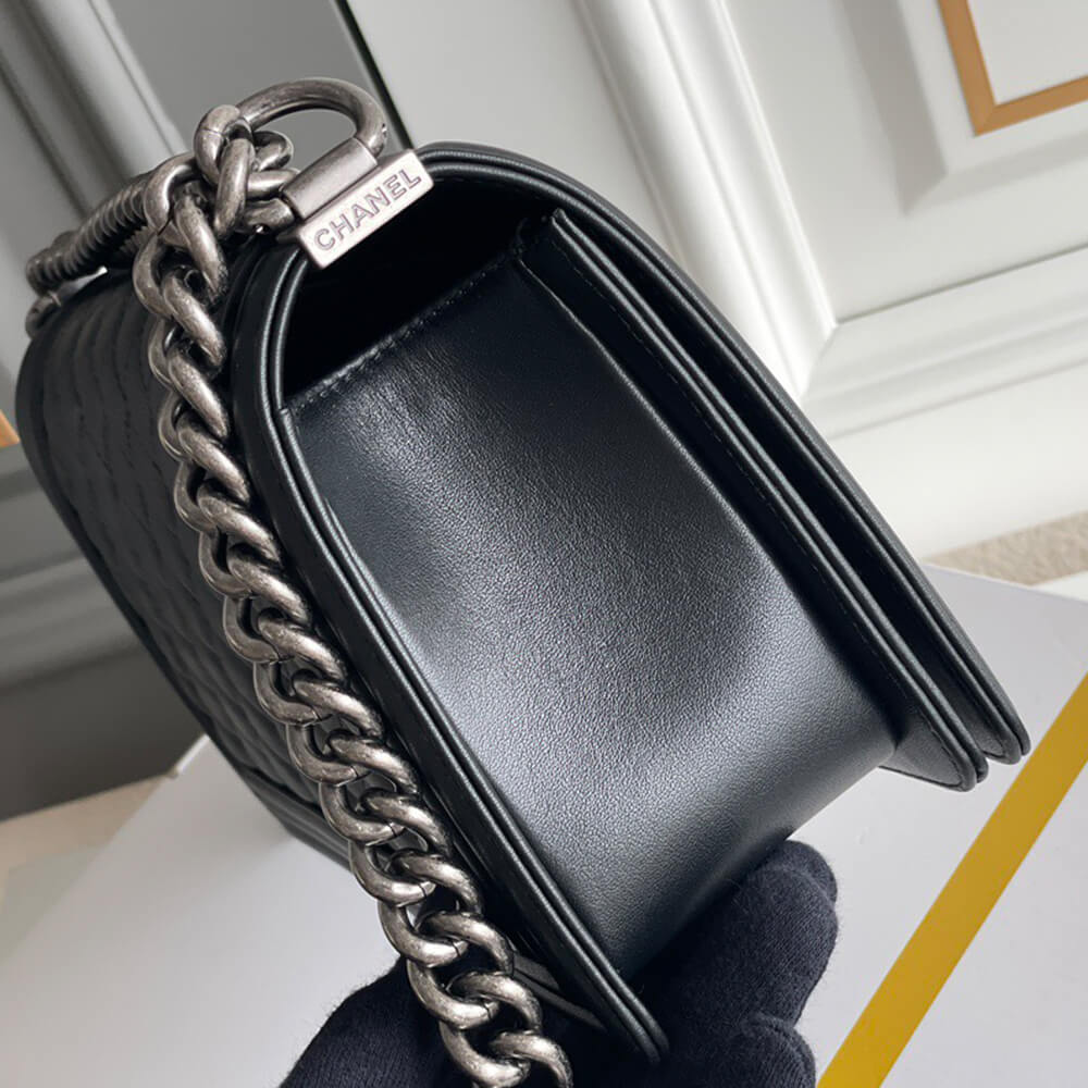 BOY CHANEL Handbag(HIGH-END GRADE)
