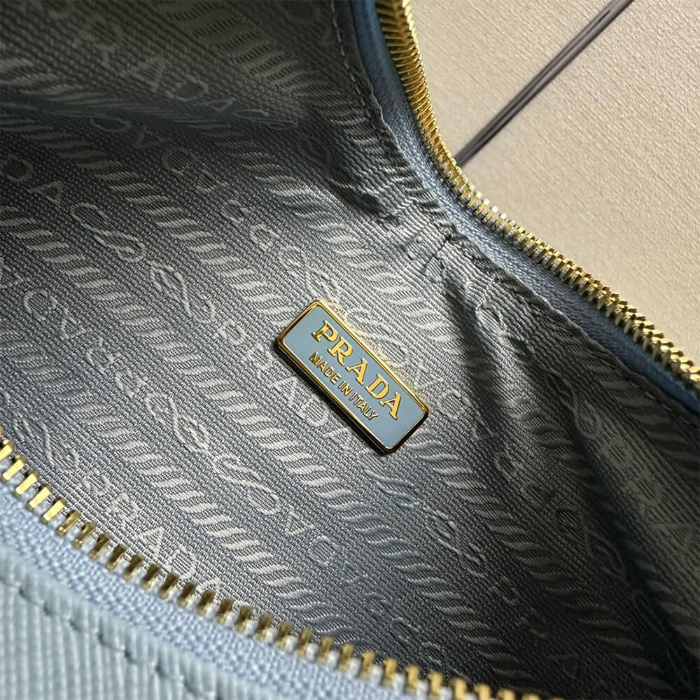 Prada Re-Edition 2005 Saffiano leather bag(HIGH-END GRADE)