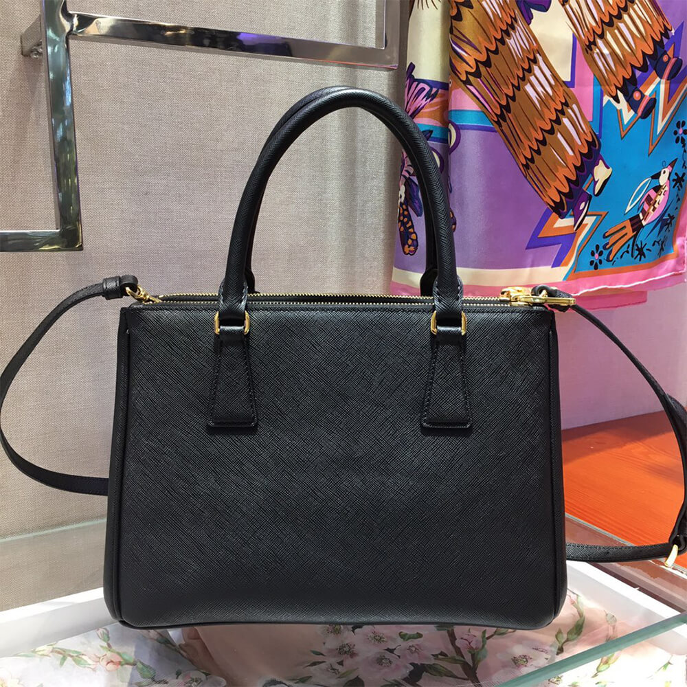 Prada Medium Prada Galleria Saffiano leather bag(HIGH-END GRADE)